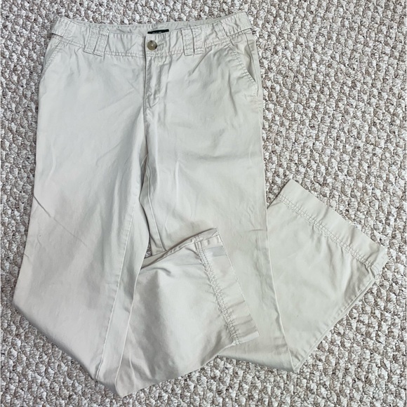 2 for $20 or 5 for $40
EDDIE BAUER CHINO PANTS - SZ. 6 - Picture 1 of 10